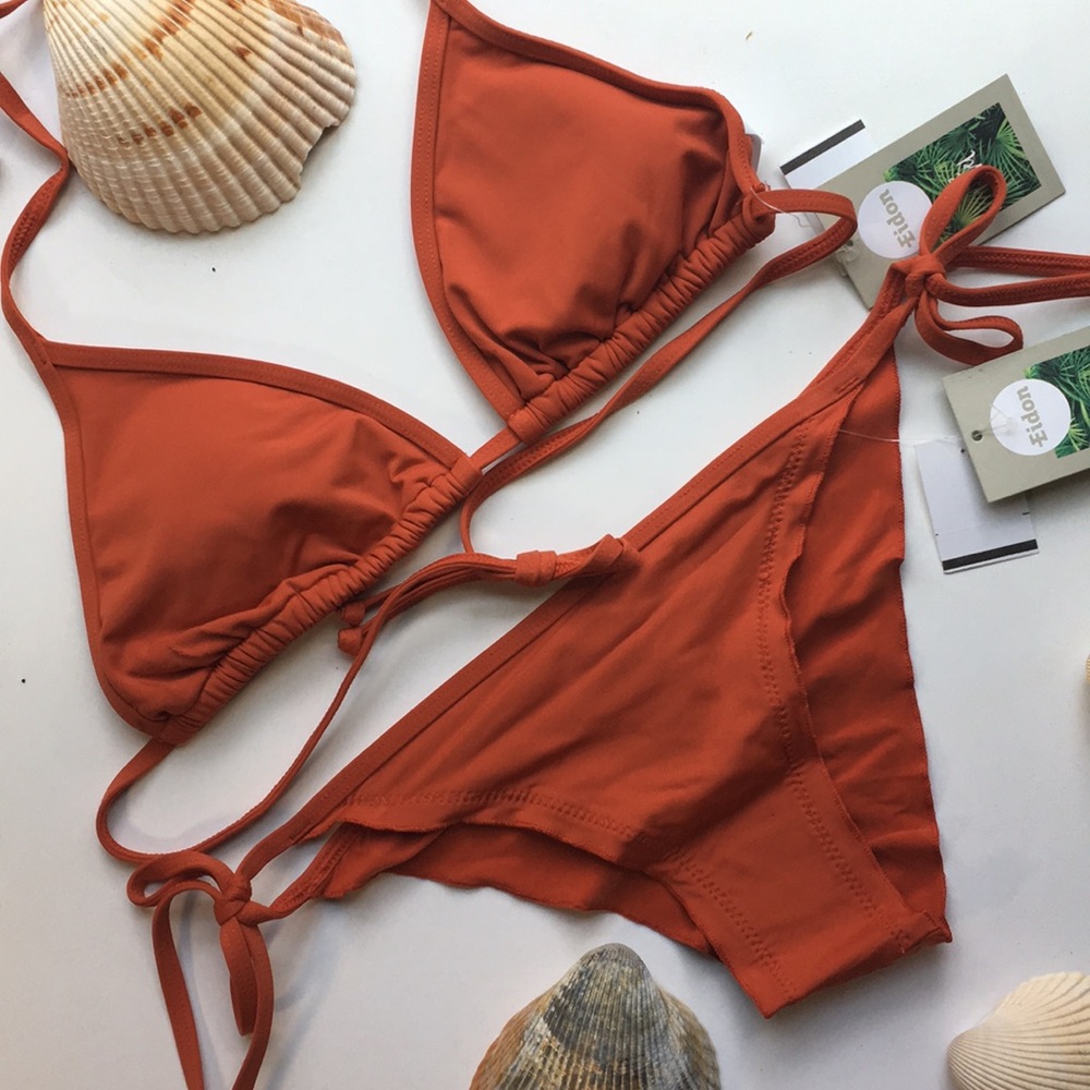 NWT Bikini Set Triangle Top w/ Mid Coverage Bottom